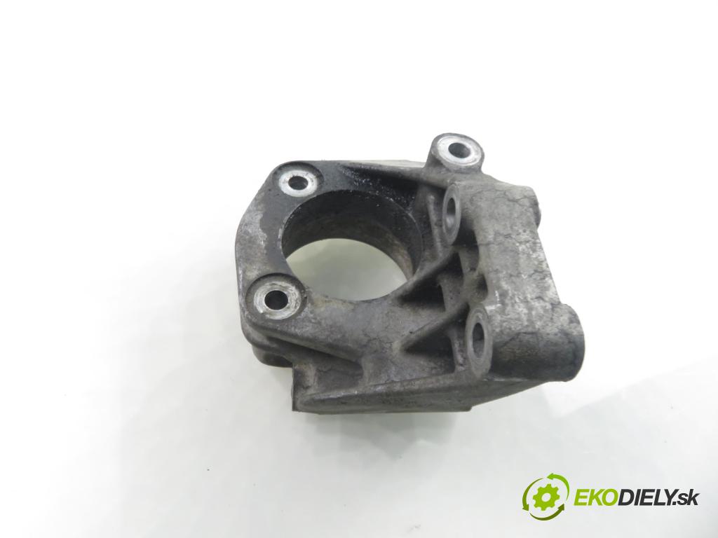 FIAT GRANDE PUNTO (199_) HB 2006 66,00 1.3 D Multijet 90 - 199 A3.000 1248,00 podpěra poloosi 55191492
