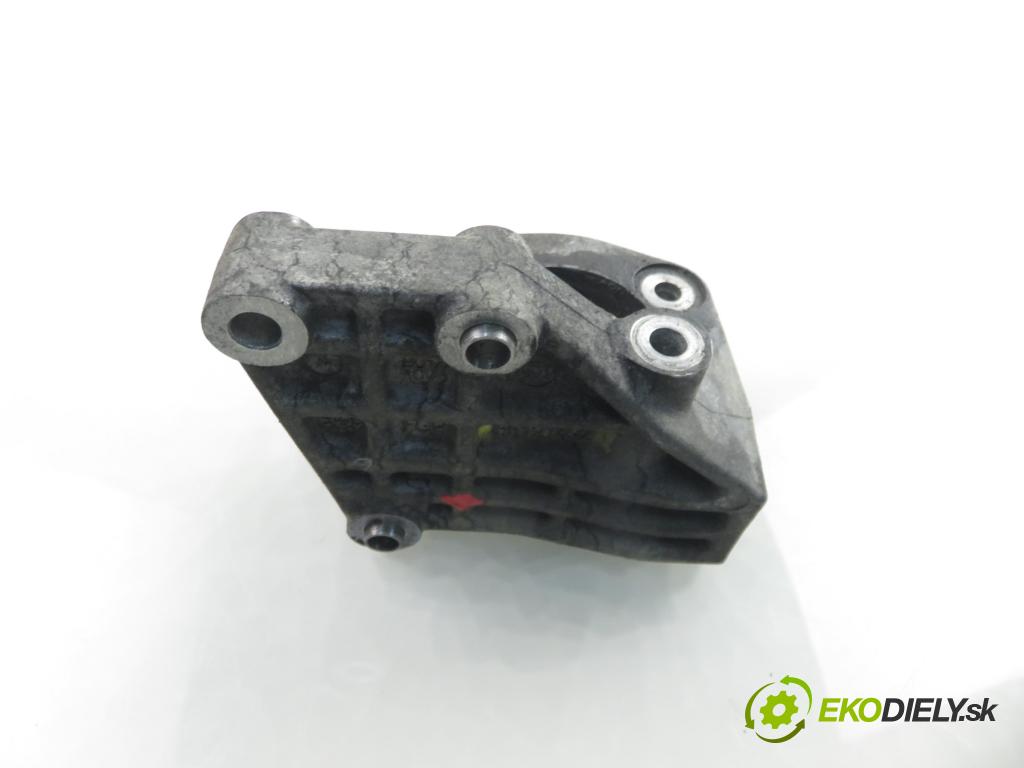 FIAT GRANDE PUNTO (199_) HB 2006 66,00 1.3 D Multijet 90 - 199 A3.000 1248,00 podpěra poloosi 55191492