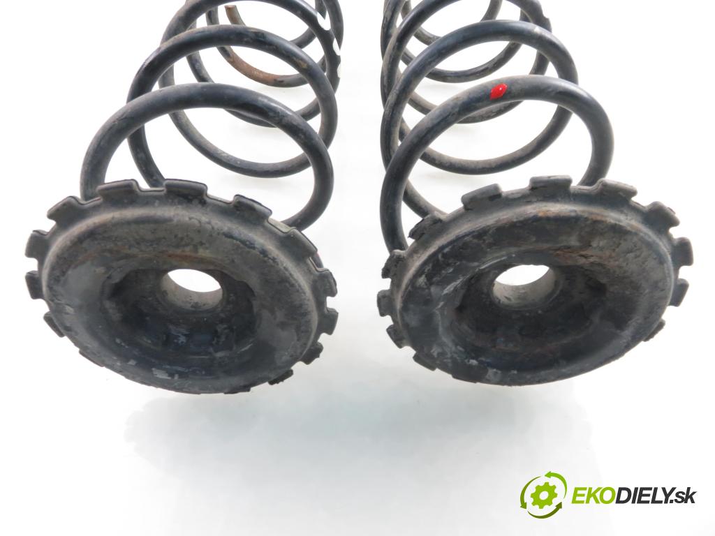MERCEDES-BENZ KLASA A (W169) MINIVAN 2005 70,00 A 160 (169.031, 169.331) - M 266.920 1498,00 Pružina zadné