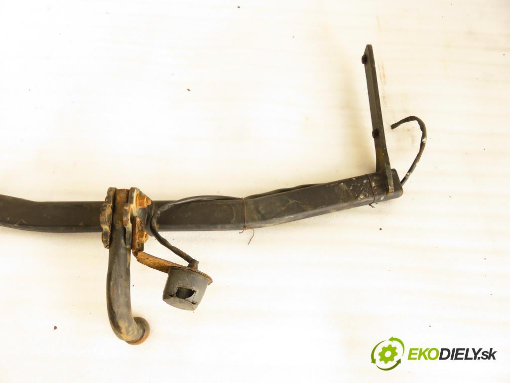 MAZDA 5 (CR19) VAN 2006 105,00 2.0 MZR-CD 143 - RF7J 1998,00 Hák