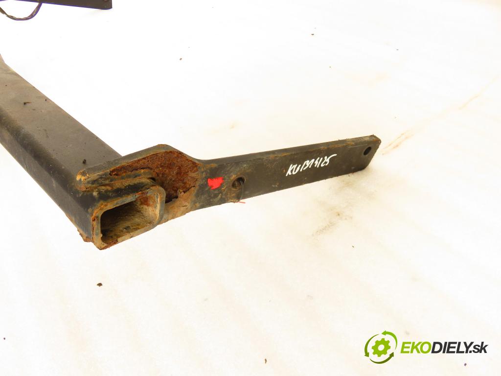 MAZDA 5 (CR19) VAN 2006 105,00 2.0 MZR-CD 143 - RF7J 1998,00 Hák