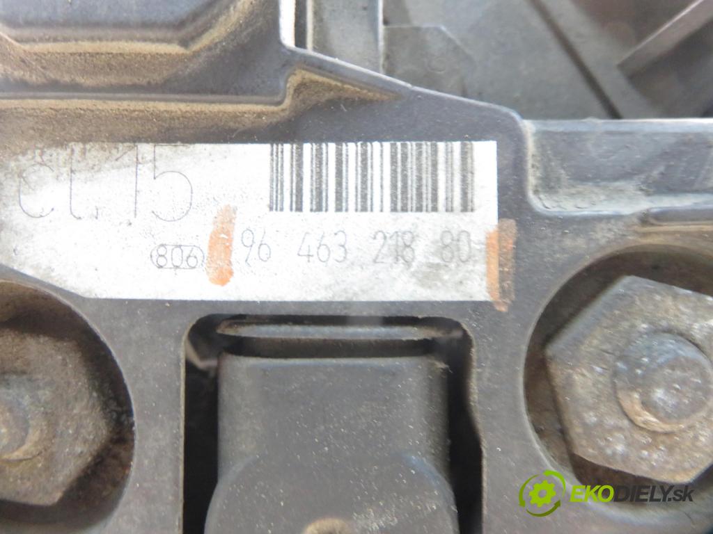 PEUGEOT 307 (3A/C) HB 2003 66,00 2.0 HDi 90 - RHY (DW10TD) 1997,00 Alternátor 9646321880 (Alternátor)