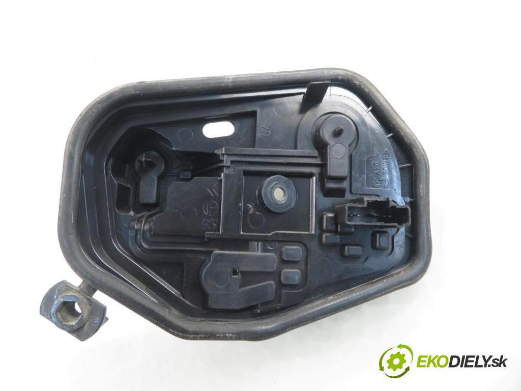 PEUGEOT 206 liftback (2A/C) HB 2003 66,00 2.0 HDI 90 - RHY 1997,00 PŘÍSPĚVEK svetla levý ZADNÍ: