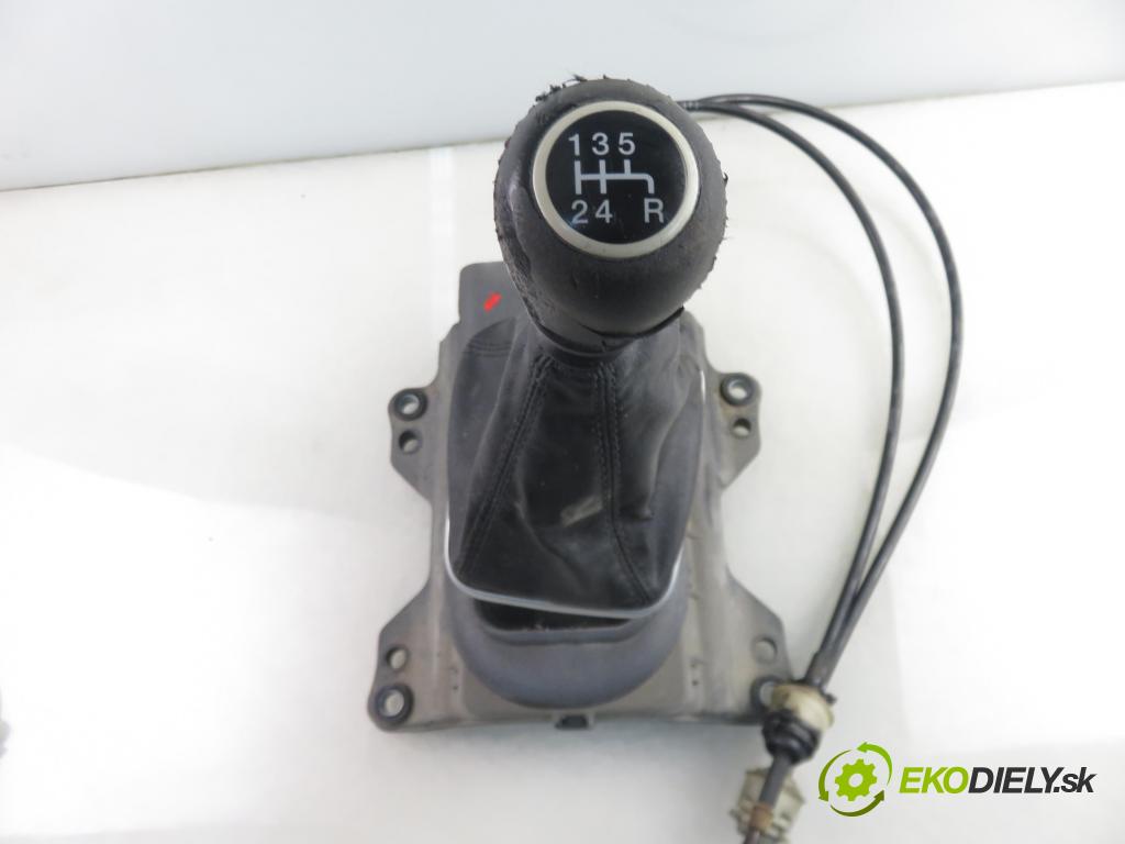 FIAT GRANDE PUNTO (199_) HB 2006 57,00 1.4 - 350 A1.000 1368,00 ZVEDÁK: 55199359