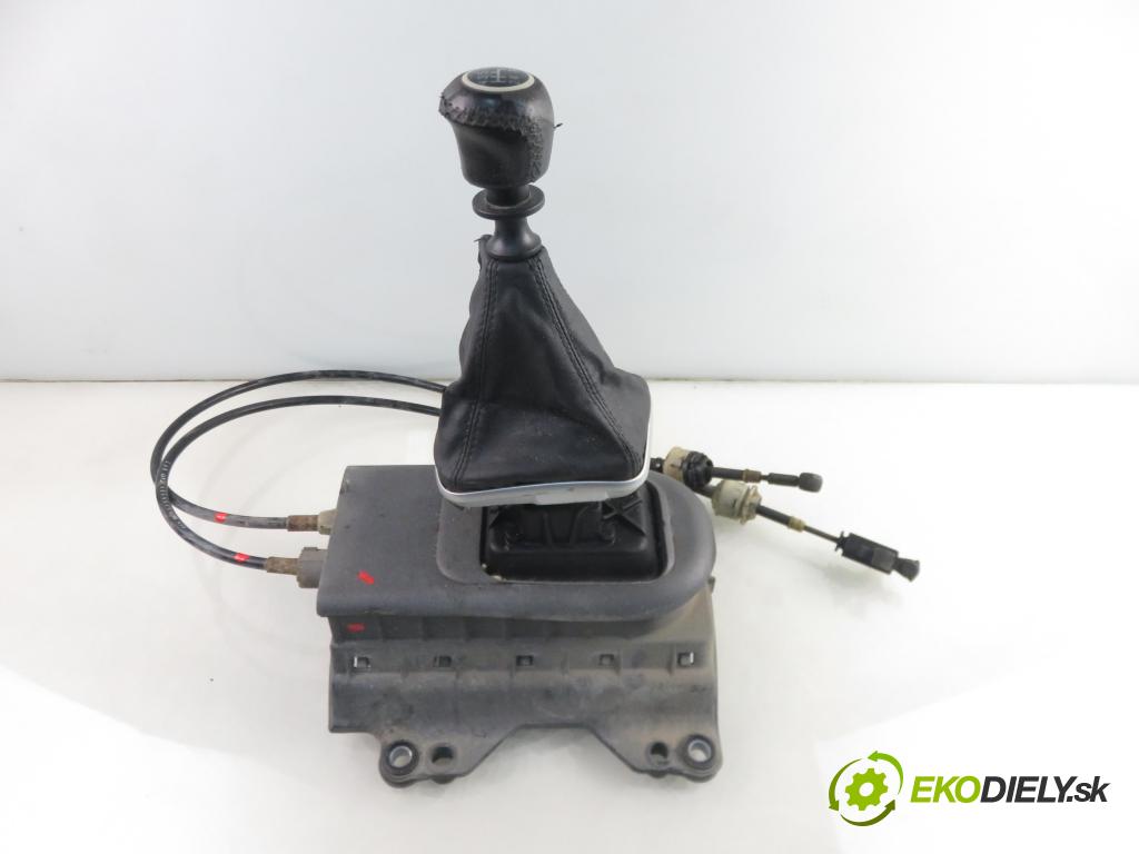 FIAT GRANDE PUNTO (199_) HB 2006 57,00 1.4 - 350 A1.000 1368,00 ZVEDÁK: 55199359