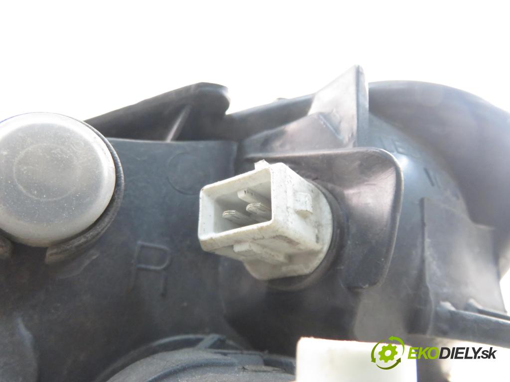 PEUGEOT 206 liftback (2A/C) HB 2000 55,00 1.4 i 75 -  KFX 1361,00 Svetlo PP