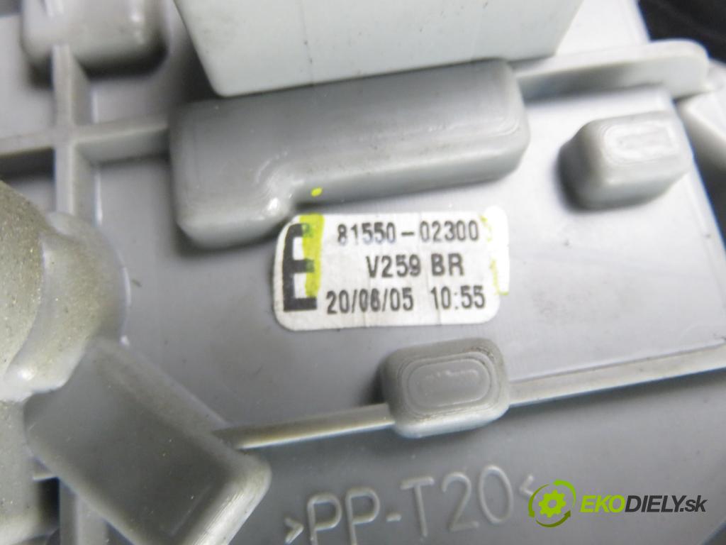TOYOTA COROLLA (_E12_) HB 2004 66,00 2.0 D-4D 1995,00 světlo pravé zadní 8155002300