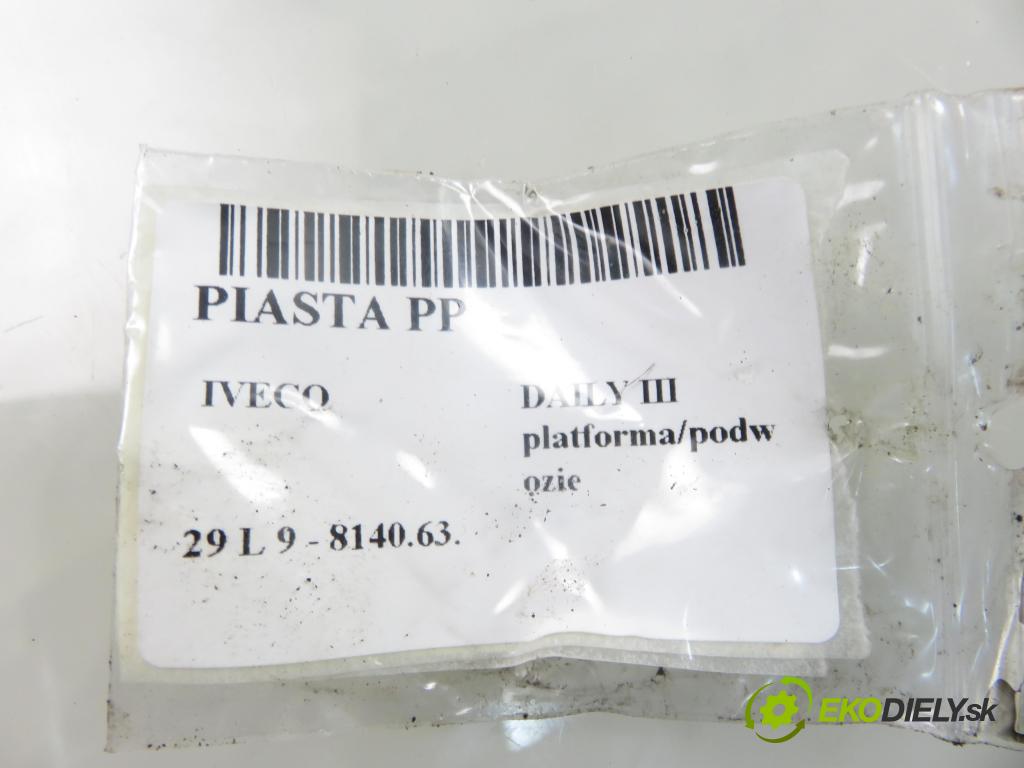 IVECO DAILY III platforma/podwozie KABINA/PLATFORMA 2000 62,00 29 L 9 - 8140.63. 2798,00 náboj PP
