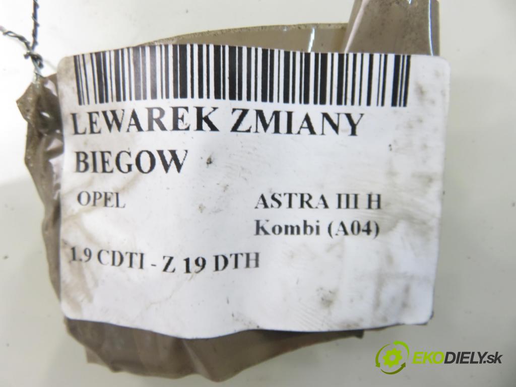 OPEL ASTRA H Kombi (A04) KOMBI 2006 110,00 1.9 CDTI - Z 19 DTH 1910,00 ZVEDÁK: 55350266