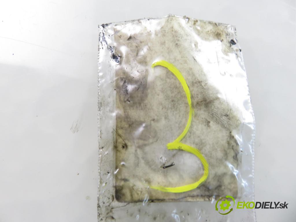 VW PASSAT B5.5 Variant (3B6) KOMBI 2002 96,00 1.9 TDI PD 130 - AVF 1896,00 Vstrekovač 038130073AA ; 0414720028 (Vstrekovač paliva)