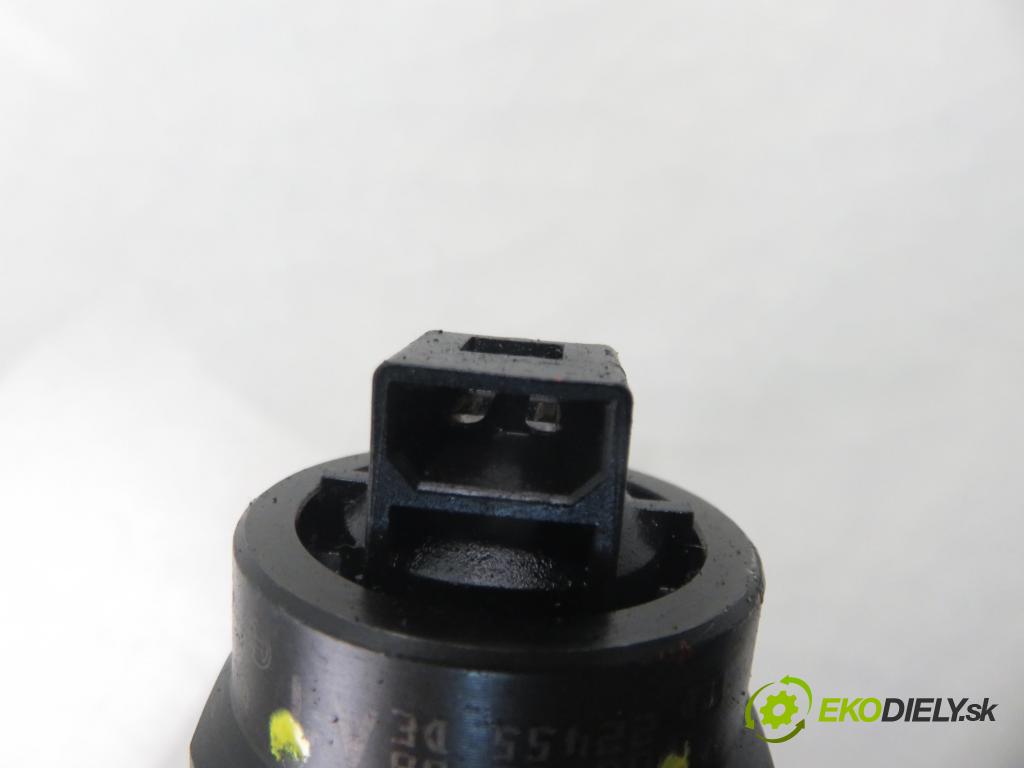 VW PASSAT B5.5 Variant (3B6) KOMBI 2002 96,00 1.9 TDI PD 130 - AVF 1896,00 Vstrekovač 038130073AA ; 0414720028 (Vstrekovač paliva)