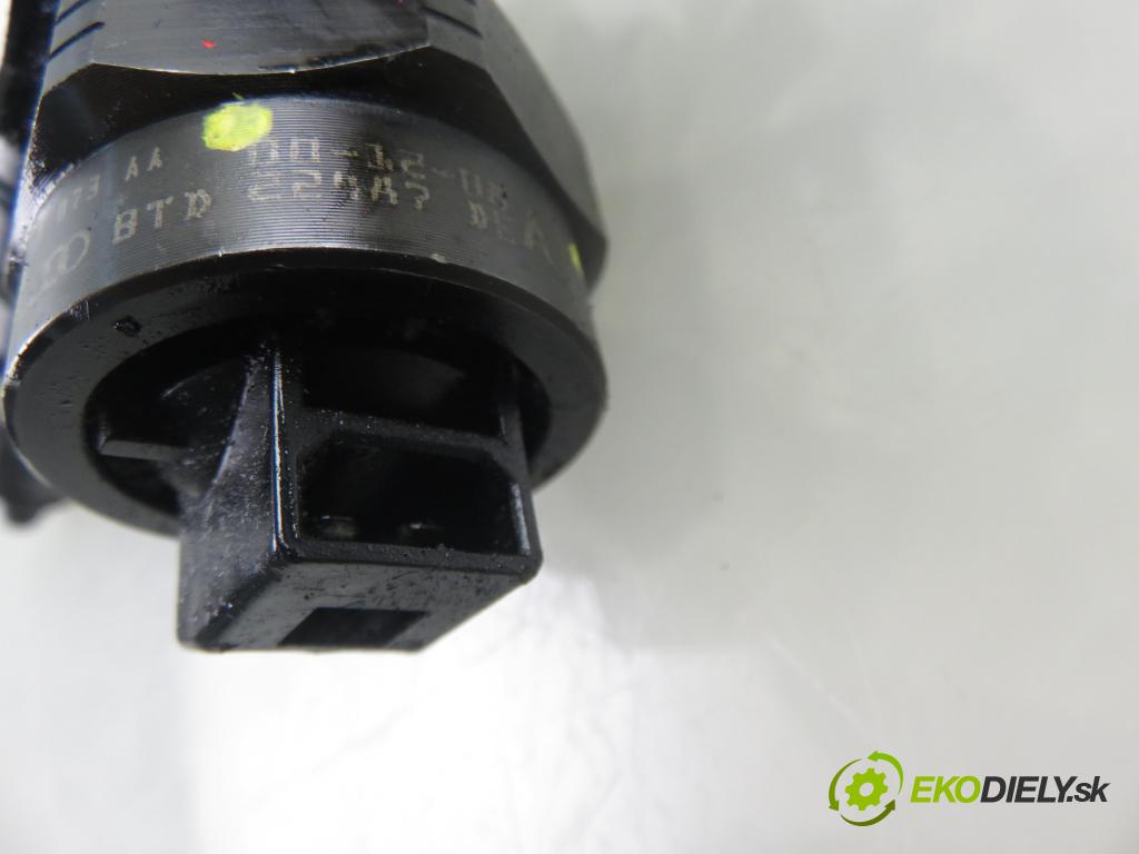 VW PASSAT B5.5 Variant (3B6) KOMBI 2002 96,00 1.9 TDI PD 130 - AVF 1896,00 Vstrekovač 038130073AA ; 0414720028 (Vstrekovač paliva)