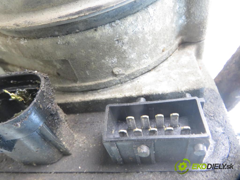 PEUGEOT 307 (3A/C) HB 2003 80,00 1.6 16V - NFU (TU5JP4) 1587,00 Pumpa servočerpadlo 9646985180