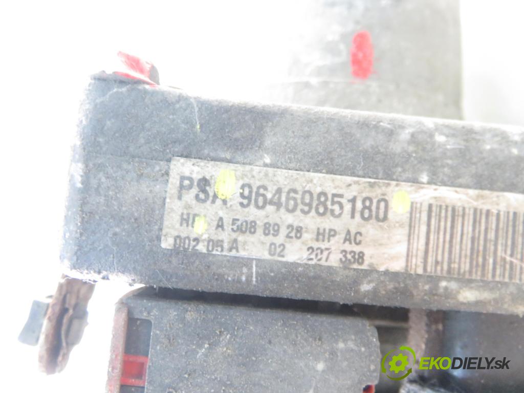 PEUGEOT 307 (3A/C) HB 2003 80,00 1.6 16V - NFU (TU5JP4) 1587,00 Pumpa servočerpadlo 9646985180