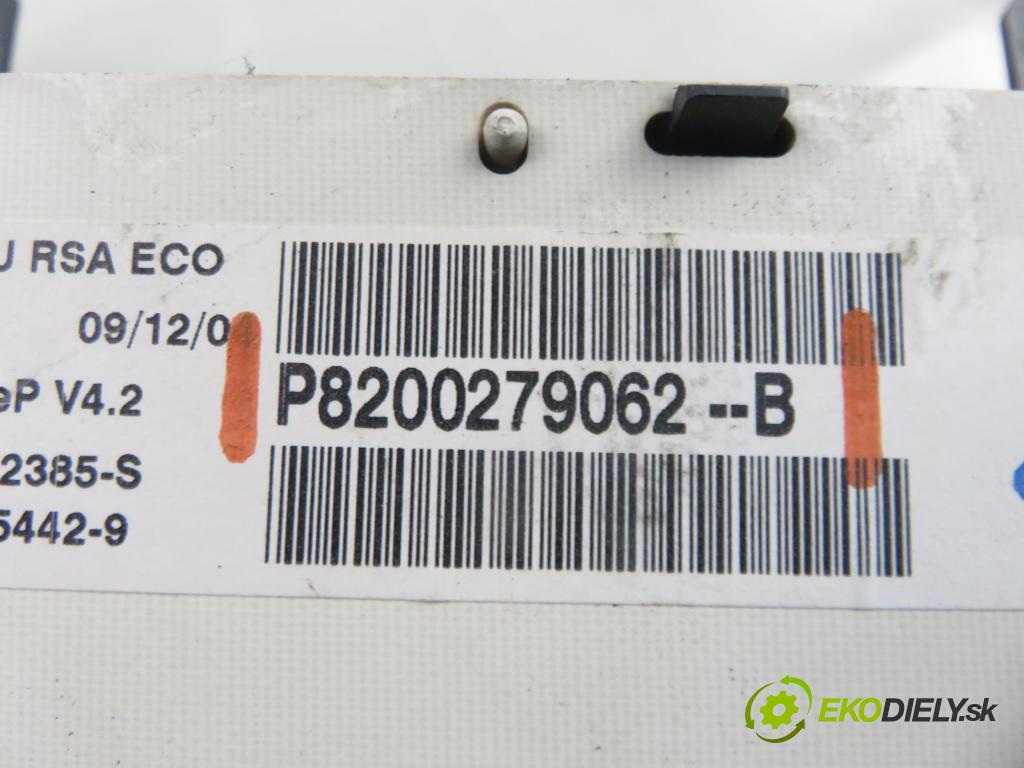 RENAULT TRAFIC II Skrzynia (FL) FURGON 2005 74,00 1.9 dCi - F9Q 760 1870,00 prístrojovka elektrický P8200279062B