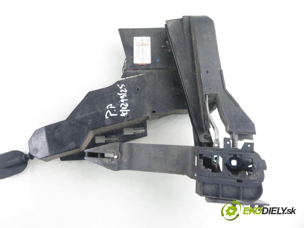 FORD FIESTA V (JH_, JD_) HB 2004 51,00 1.3 - A9JA 1299,00 zámok PPE 2S61A219A64AEA