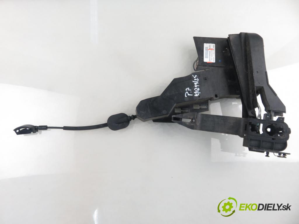 FORD FIESTA V (JH_, JD_) HB 2004 51,00 1.3 - A9JA 1299,00 zámok PPE 2S61A219A64AEA
