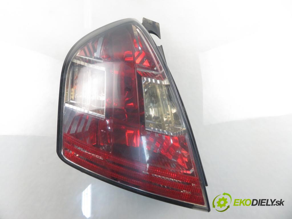 FIAT STILO (192_) HB 2003 59,00 1.9 JTD (192_XF1A) - 192 A3.000 1910,00 světlo levé zadní