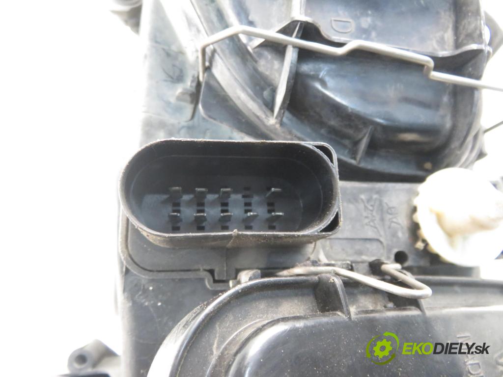 SEAT IBIZA III (6L1) HB 2004 55,00 1.4 TDI 75 - AMF 1422,00 Svetlo PP 