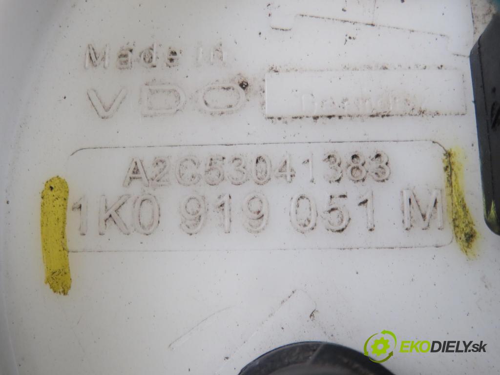 VW GOLF V (1K1) HB 2004 55,00 1.4 16V - BCA 1390,00 pumpa paliva 1K0919051M