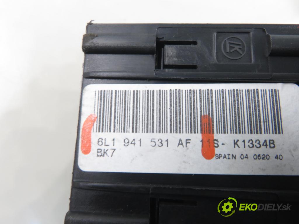 SEAT IBIZA III (6L1) HB 2004 55,00 1.4 TDI 75 - AMF 1422,00 přepínač světla 6L1941531AF