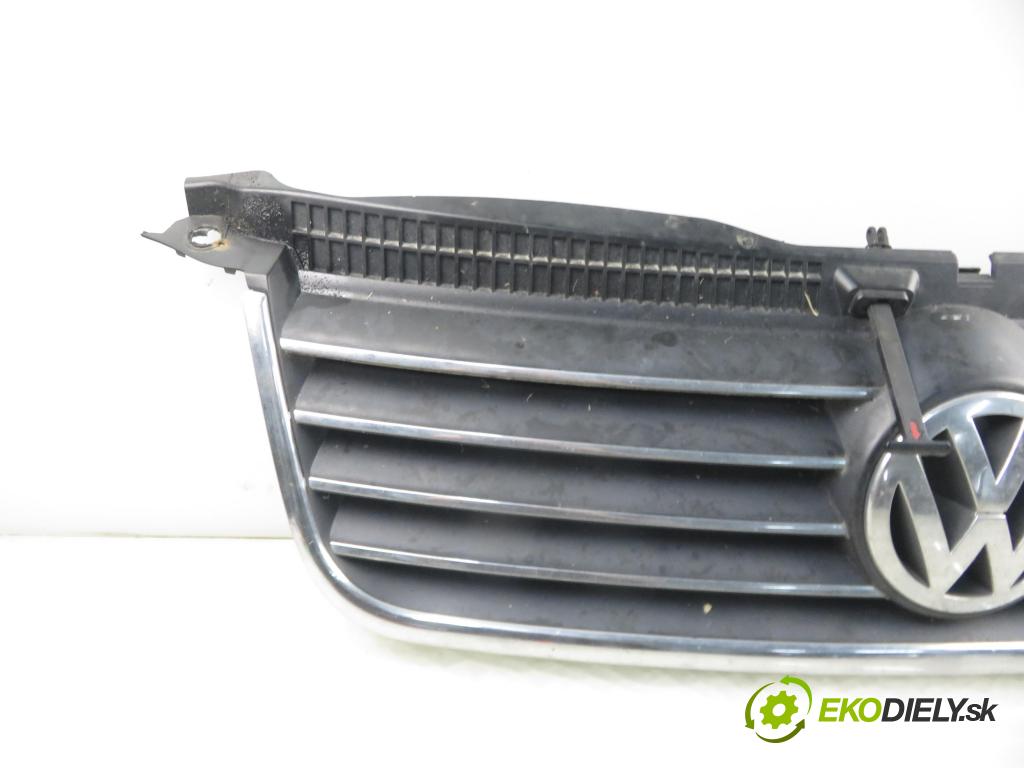 VW PASSAT B5.5 Variant (3B6) KOMBI 2003 96,00 1.9 TDI - AWX 1896,00 mřížka / maska 3B0853651L ; 3B0853651K ; 3B0853651J