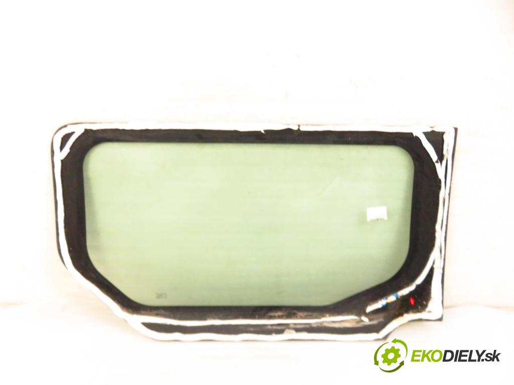 RENAULT TRAFIC II Skrzynia (FL) FURGON 2005 74,00 1.9 dCi - F9Q 760 1870,00 okno dveře posúvne P