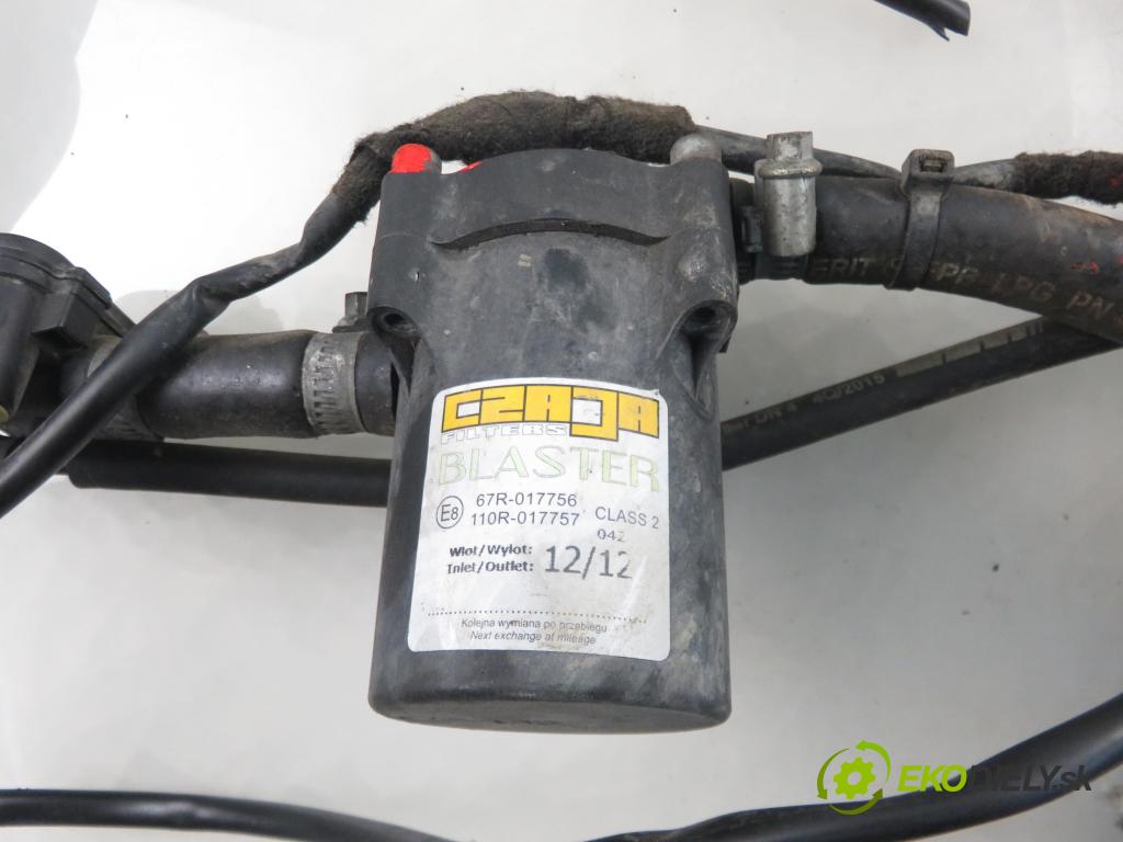SEAT LEON (1M1) HB 2004 55,00 1.4 16V - BCA 1390,00 INSTALACE: LPG komplentní 67R017294 ; 67R014903