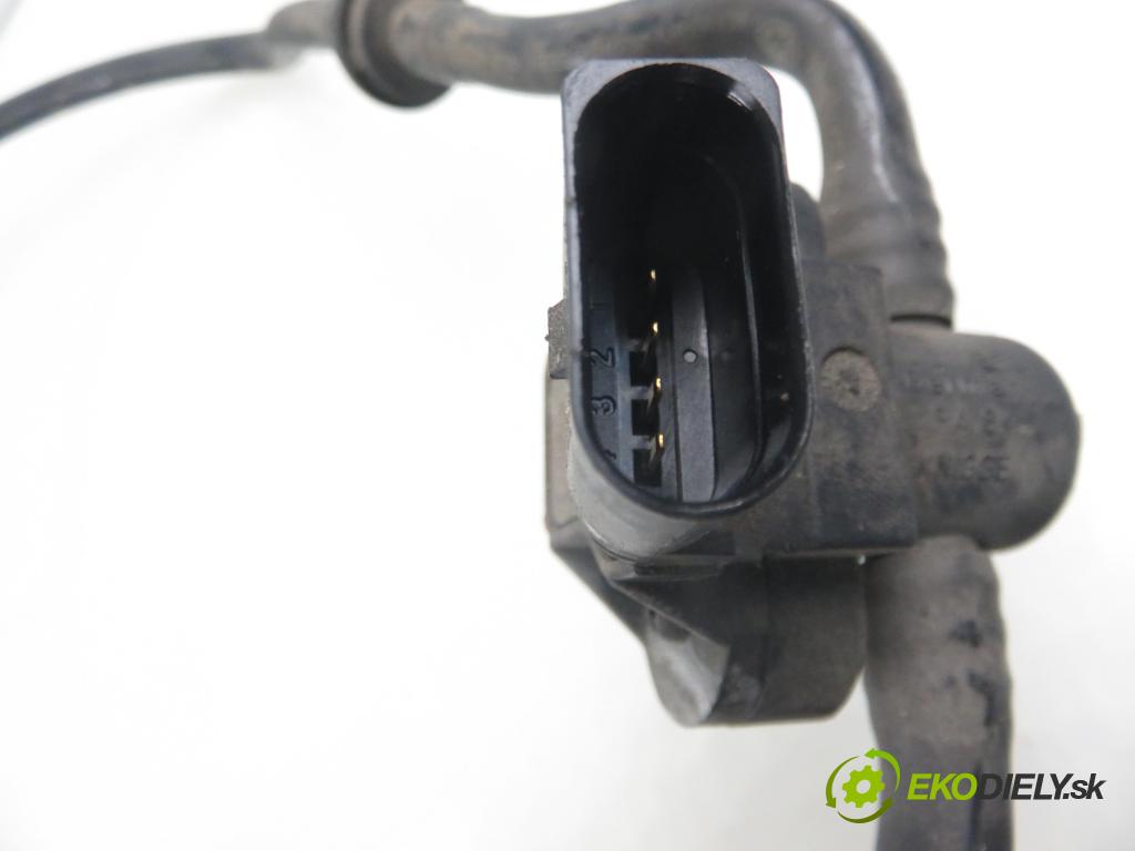 AUDI Q7 (4L) SUV 2007 257,00 4.2 FSI 350 quattro - BAR 4163,00 trubka do serva 7L8611932H