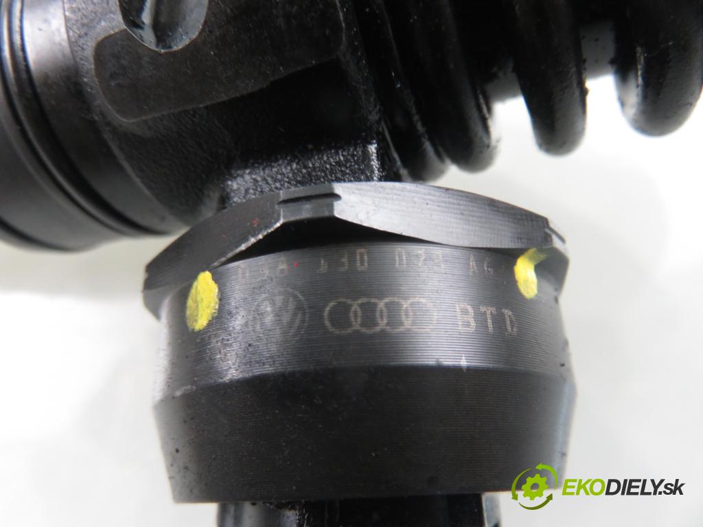 SEAT IBIZA III (6L1) HB 2006 74,00 1.9 TDI - AXR 1896,00 Vstrekovač 038130073AG (Vstrekovač paliva)