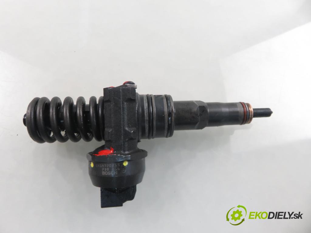 VW TOURAN (1T1, 1T2) MINIVAN 2004 74,00 1.9 TDI PD 100 - AVQ 1896,00 Vstrekovač 038130073AG ; 04144720215 (Vstrekovač paliva)
