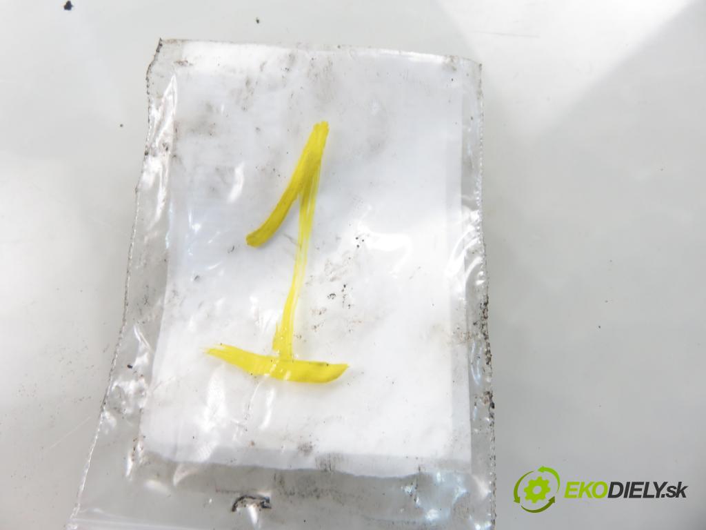 FIAT STILO Multi Wagon (192_) KOMBI 2004 103,00 1.9 JTD 16V 140 - 192 A5.000 1910,00 vstrekovač 0445110111 (Vstrekovač paliva)