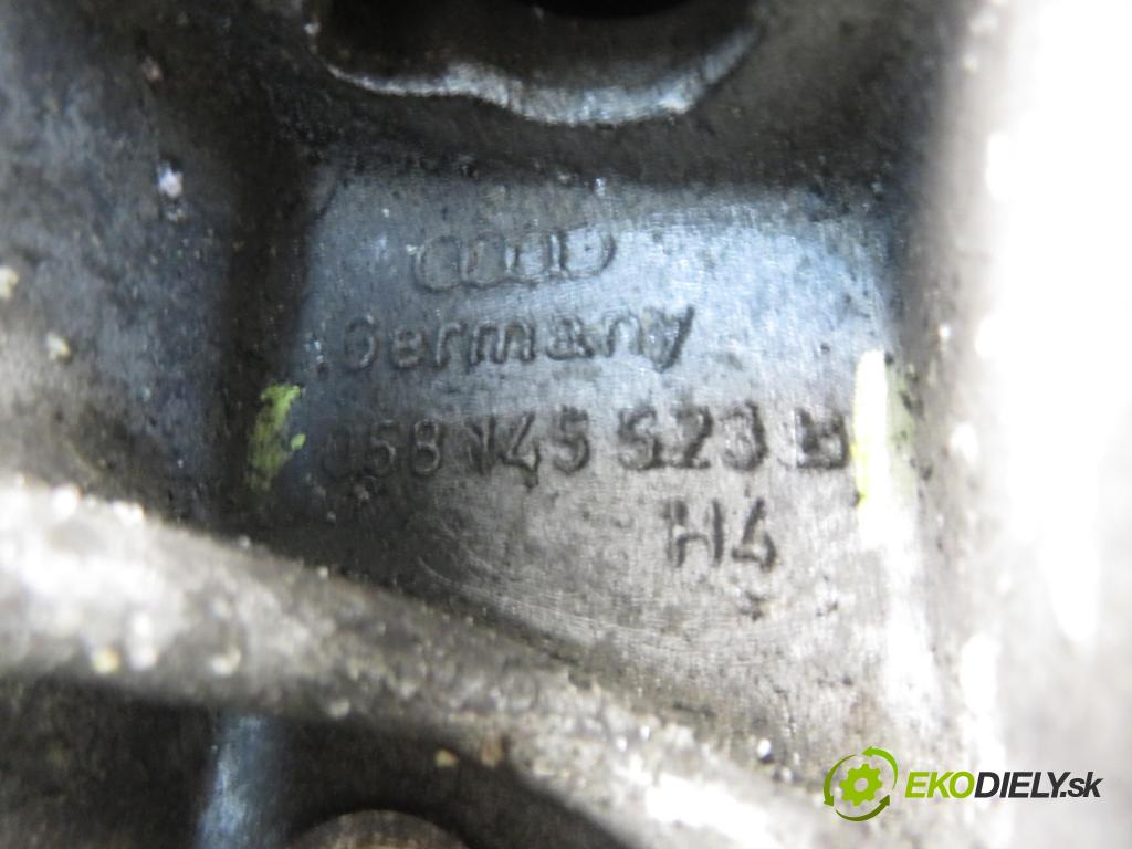 AUDI A4 (8D2, B5) SEDAN 1996 74,00 1.6 8V 100 - ADP 1595,00 uchycení alternátora 058145523B