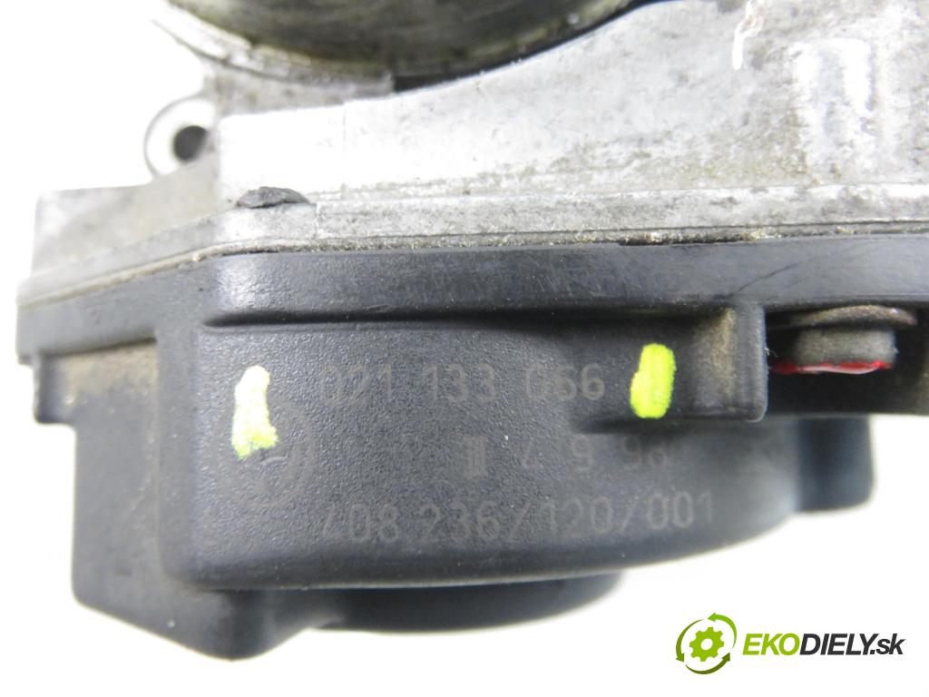 VW BORA (1J2) SEDAN 1998 110,00 2.3 V5 - AGZ 2324,00 Škrtiaca klapka 021133066 (Škrtiaca klapka)