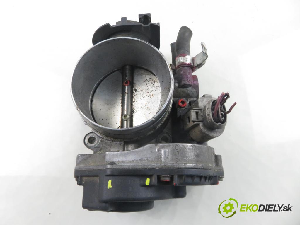 VW BORA (1J2) SEDAN 1998 110,00 2.3 V5 - AGZ 2324,00 Škrtiaca klapka 021133066 (Škrtiaca klapka)