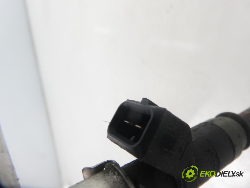 BMW 3 (E90) SEDAN 2006 95,00 318 i 129 - N46 B20 B 1995,00 Lišta vstrekovacia 7530420 ; 7526892 (Vstrekovacia lišta)