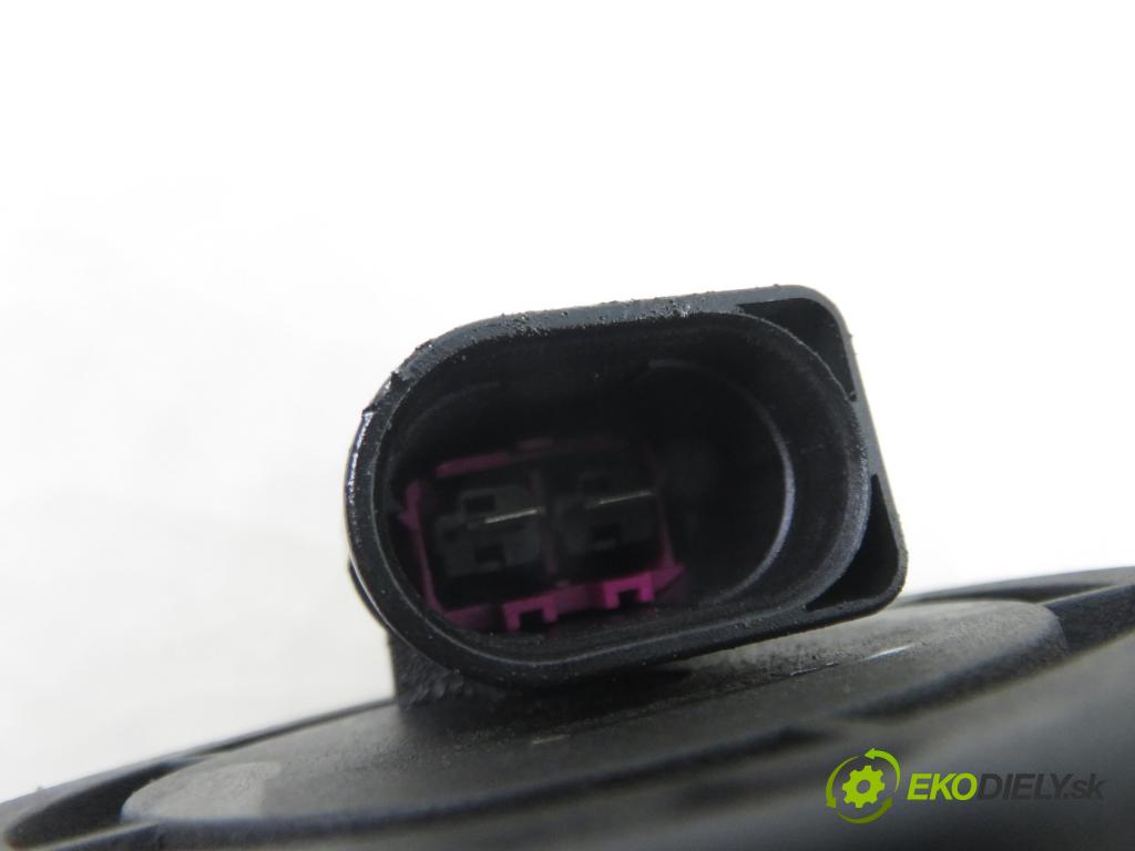 AUDI A3 (8L1) HB 2002 75,00 1.6 8V 102 - BFQ 1595,00 pumpa vzduchu 06A959253B ; 72293407 ; 06A131333C