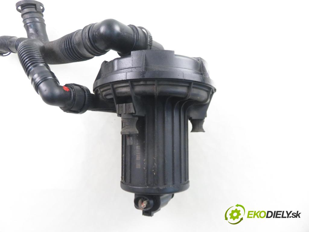 AUDI A3 (8L1) HB 2002 75,00 1.6 8V 102 - BFQ 1595,00 pumpa vzduchu 06A959253B ; 72293407 ; 06A131333C