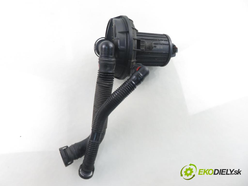 AUDI A3 (8L1) HB 2002 75,00 1.6 8V 102 - BFQ 1595,00 pumpa vzduchu 06A959253B ; 72293407 ; 06A131333C