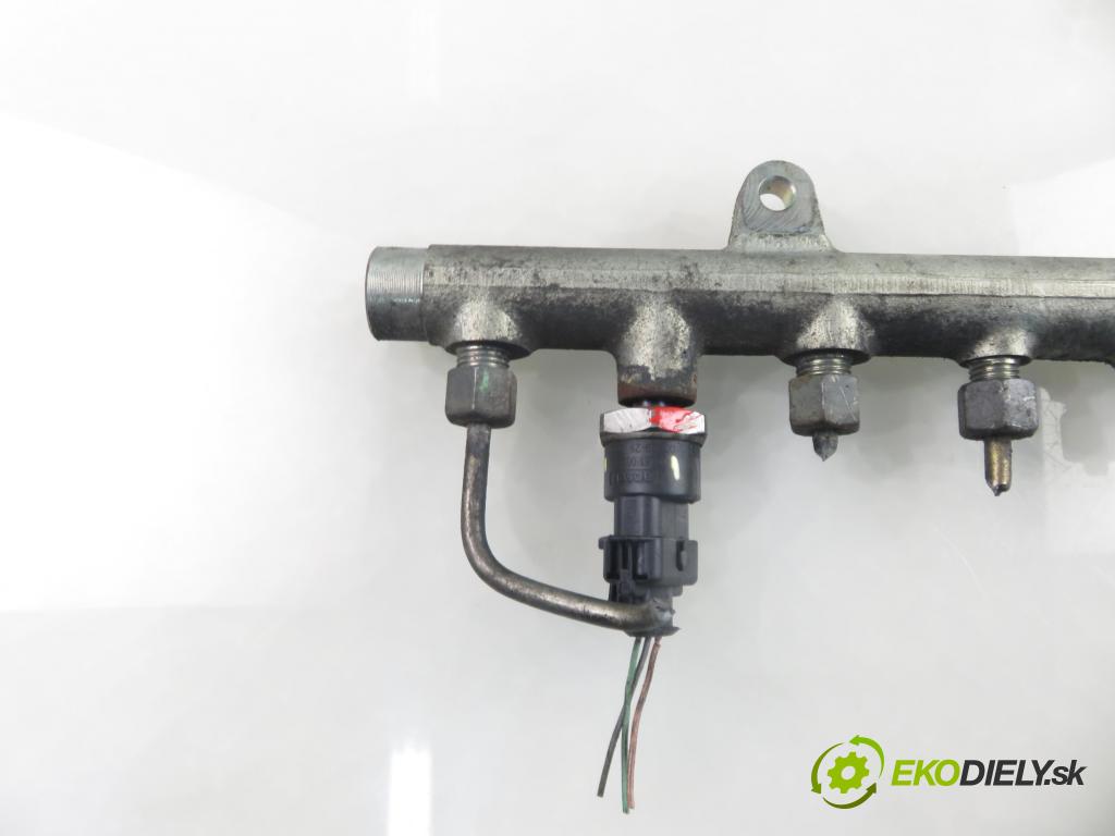 RENAULT SCENIC II (JM0/1_) MINIVAN 2004 88,00 1.9 DCI - F9Q 812 1870,00 Lišta vstrekovacia 0445214024 ; 8200347176 ; 0281002522 (Vstrekovacia lišta)
