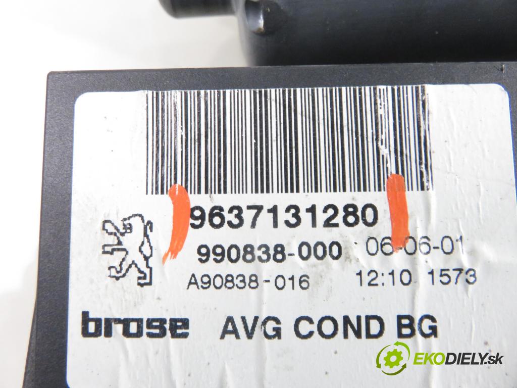 PEUGEOT 307 (3A/C) HB 2002 66,00 2.0 HDi 90 - RHY (DW10TD) 1997,00 mechanismus oken 3D 9637139480 ; 9637131280