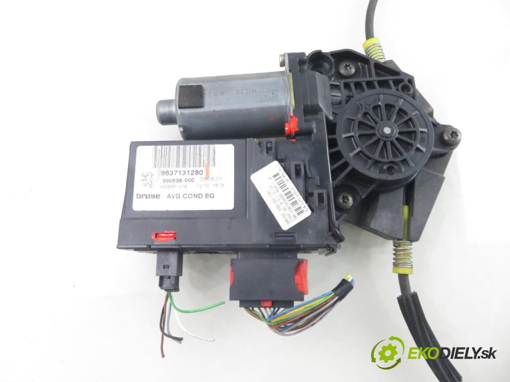 PEUGEOT 307 (3A/C) HB 2002 66,00 2.0 HDi 90 - RHY (DW10TD) 1997,00 mechanismus oken 3D 9637139480 ; 9637131280