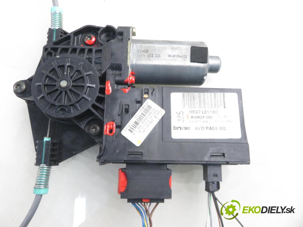 PEUGEOT 307 (3A/C) HB 2002 66,00 2.0 HDi 90 - RHY (DW10TD) 1997,00 mechanismus oken PPE 3D 9637131180