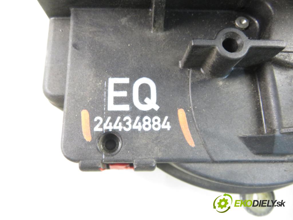 OPEL CORSA C (X01) HB 2001 43,00 1.0 12V 58 - Z 10 XE 973,00 zámok 24434884