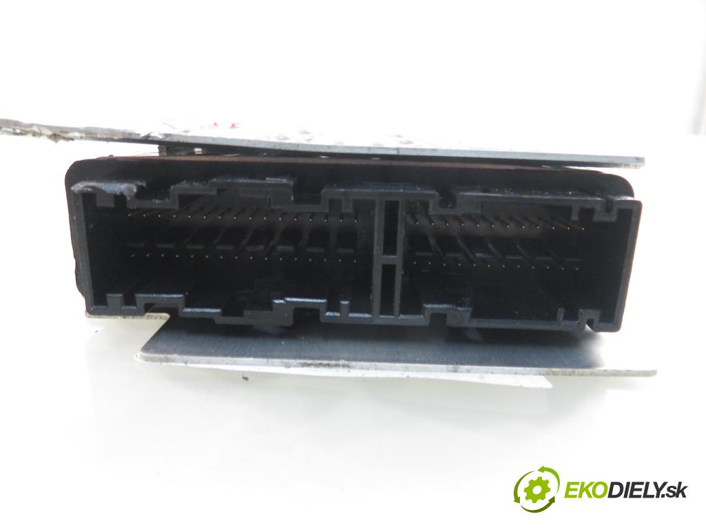 FIAT CROMA (194_) KOMBI 2005 88,00 1.9 D Multijet 120 - 939 A1.000 1910,00 MODUL air BAG 51746149