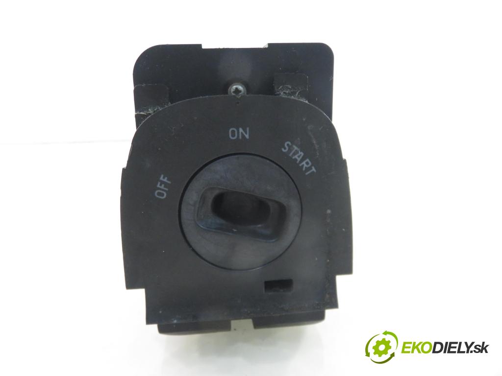 FIAT CROMA (194_) KOMBI 2005 88,00 1.9 D Multijet 120 - 939 A1.000 1910,00 spinačka 7353987700 (Spínacia skrinka)