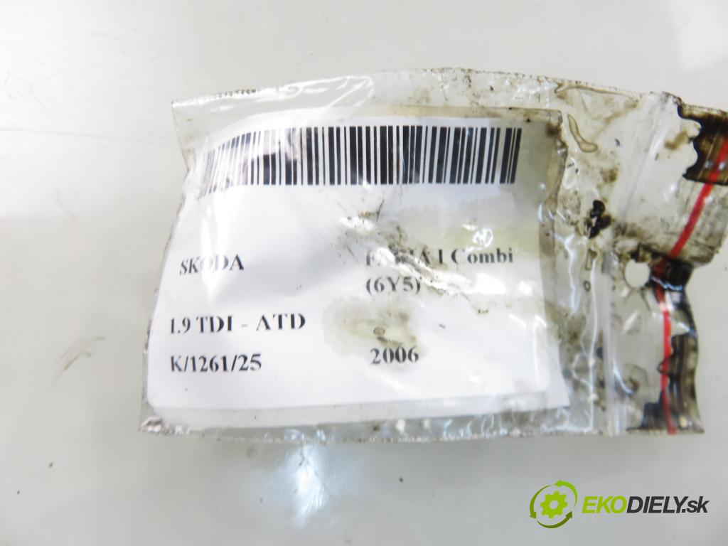 SKODA FABIA I Combi (6Y5) KOMBI 2006 74,00 1.9 TDI - ATD 1896,00 Vstrekovač 038130073AJ ; 0414720037 (Vstrekovač paliva)