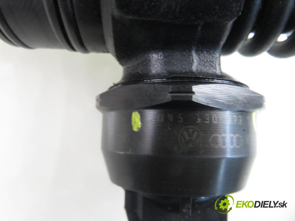 VW GOLF IV (1J1) HB 2000 85,00 1.9 TDI - AJM 1896,00 Vstrekovač 045130073T ; 0414720035 (Vstrekovač paliva)