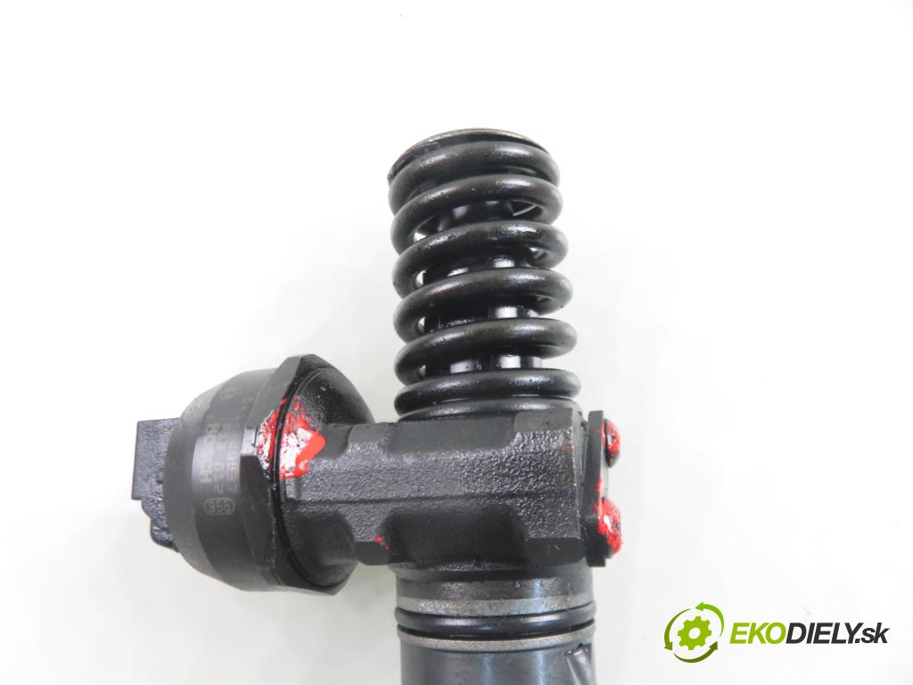 SKODA FABIA I Combi (6Y5) KOMBI 2006 74,00 1.9 TDI - ATD 1896,00 Vstrekovač 038130073AJ ; 0414720037 (Vstrekovač paliva)