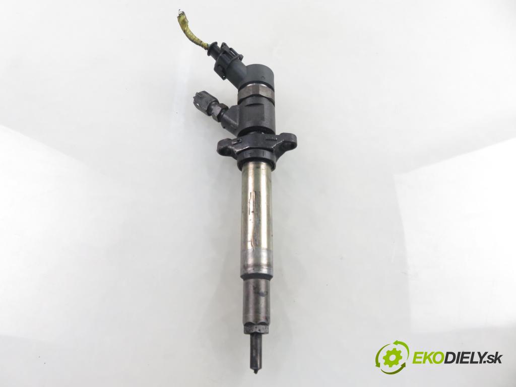 FORD FOCUS C-MAX (DM2) MINIVAN 2003 80,00 1.6 TDCi 109 - G8DA 1560,00 vstrekovač 0986435090 (Vstrekovač paliva)